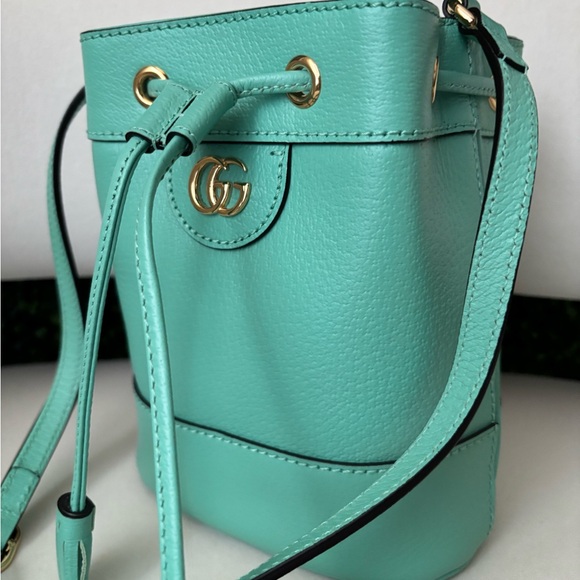 NWT GUCCI Ophidia GG Supreme Mini Bucket
Bag Shoulder Light Green - Picture 8 of 17
